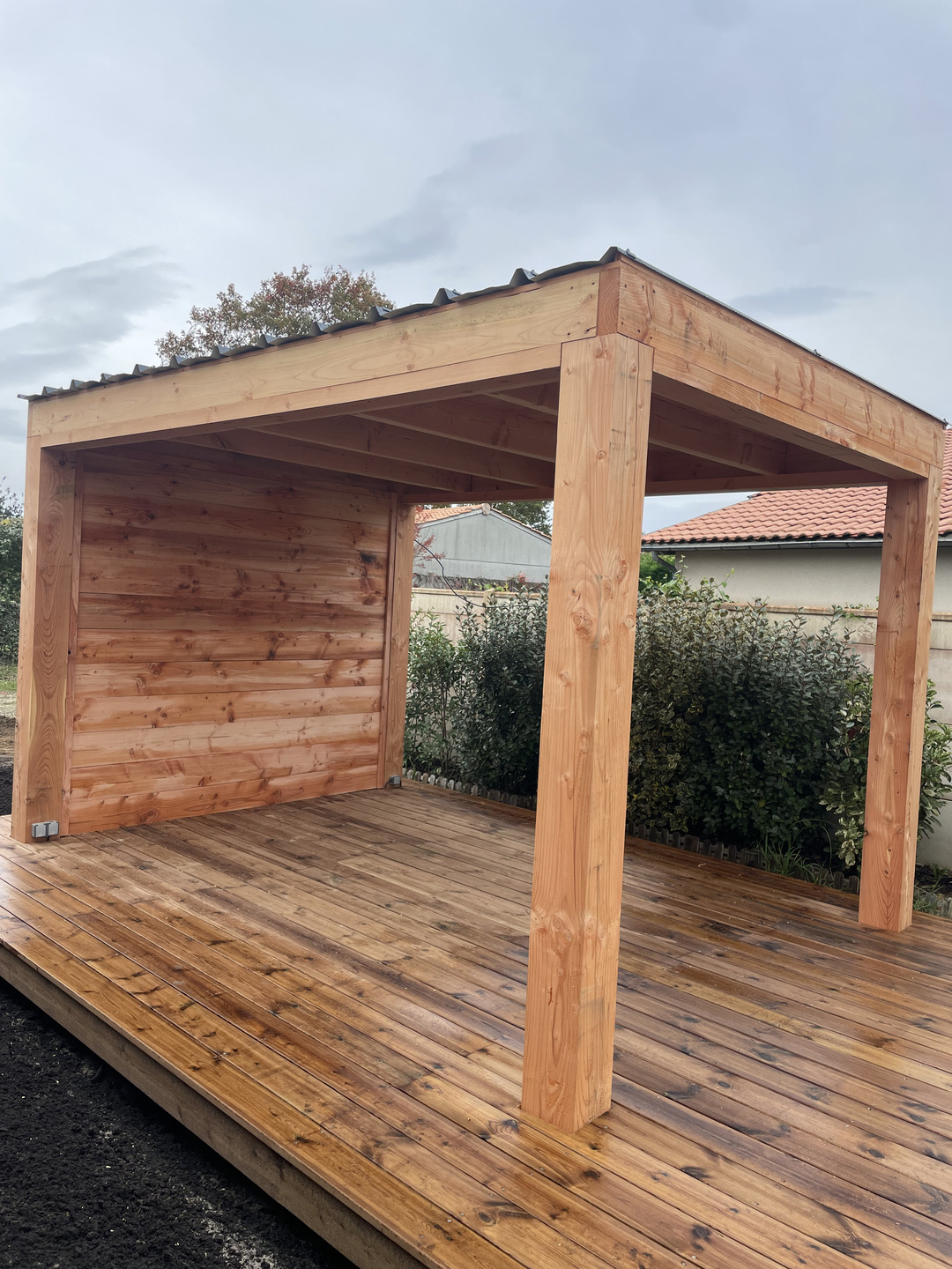 Pergola bois contemporaine
